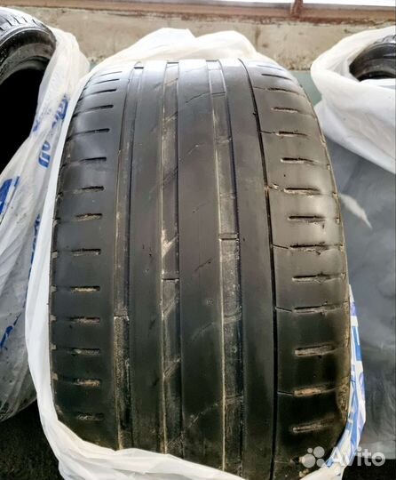Nokian Tyres Hakka Black 2 295/35 R21 107Y