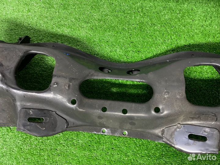 Балка под двигатель Subaru Forester SG5 EJ205 2003