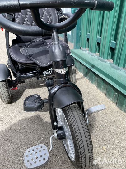 Велосипед детский с ручкой bentley