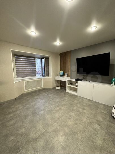 2-к. квартира, 58 м², 2/5 эт.