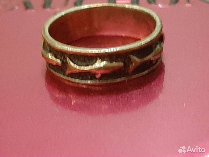 Чеканное Позолоченое кольцо,серебро. 16 размер