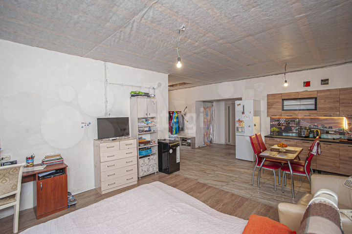 Дом 87 м² на участке 4,2 сот.