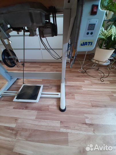 Промышленная швейная машина