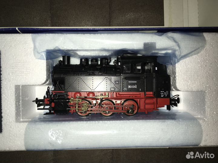 Продам модель паровоза Br80 Roco 63286