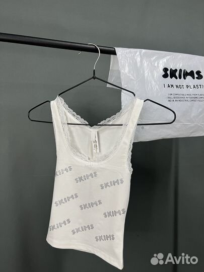 Топ майка топик Skims Kim kardashian