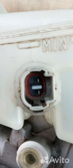 Главный тормозной цилиндр Тойота королла филдер