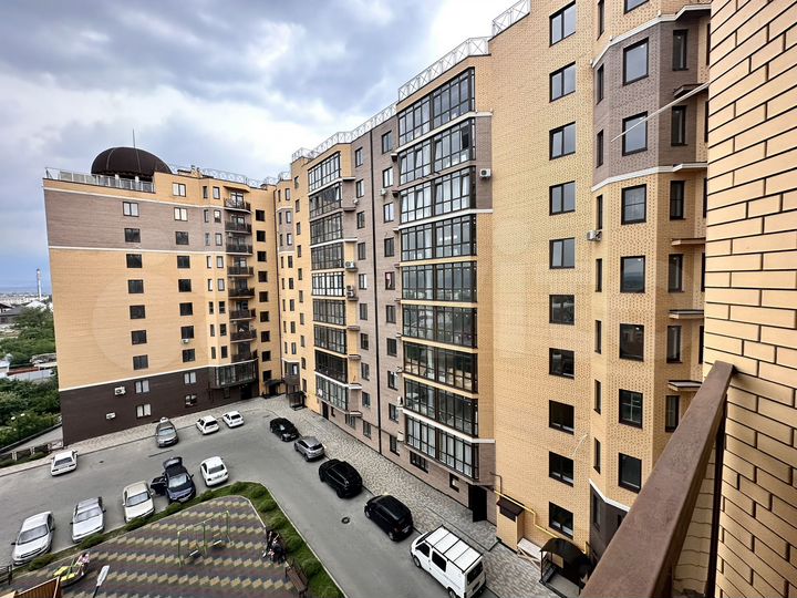 2-к. квартира, 81,7 м², 9/10 эт.