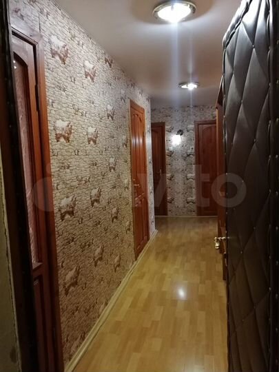4-к. квартира, 90 м², 4/8 эт.