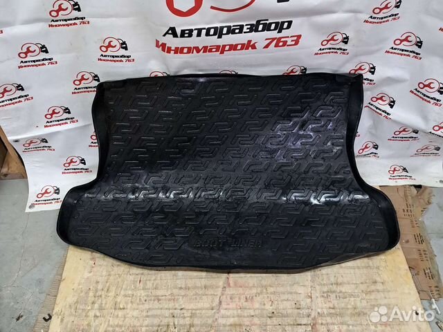 Ковер в багажник седан Nissan Tiida C11