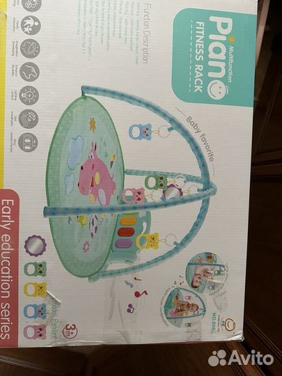 Развивающий коврик с пианино