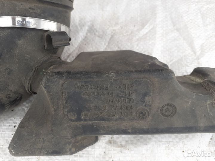 Резонатор воздушного фильтра правый Bmw 7-Series