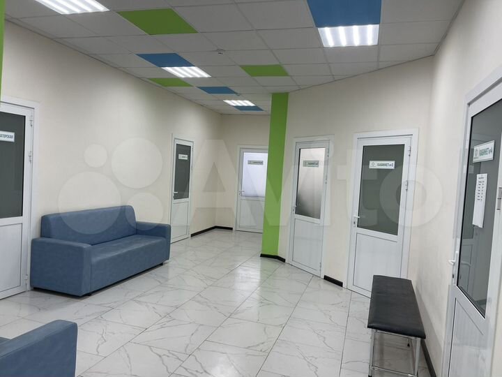 Здание, 400 м²