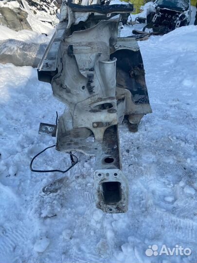 Четверть передняя правая Skoda Rapid 1