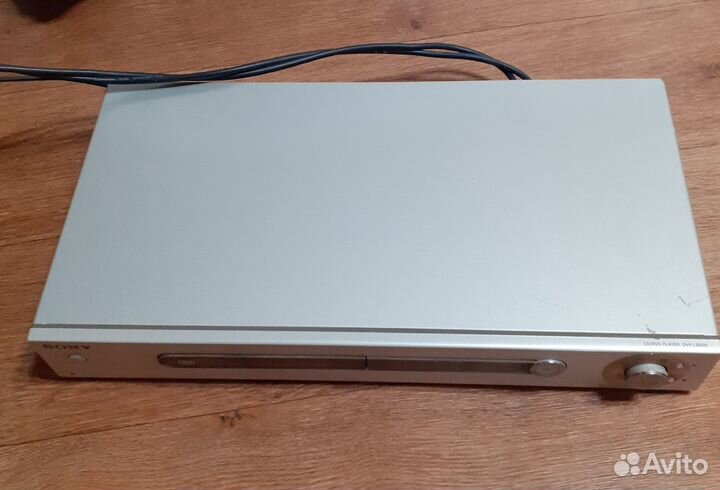 CD/Dvd проигрыватель Sony DVP-LS500