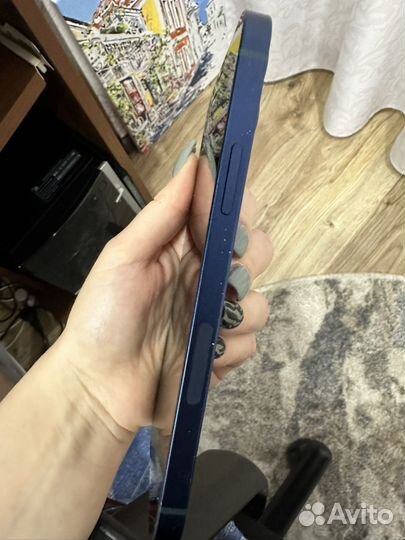 iPhone 12, 64 ГБ