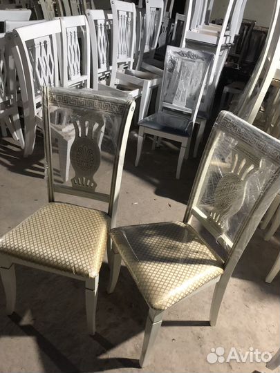 Стулья версачи