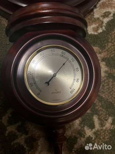 Барометр метеостанция