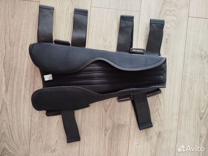 Тутор на коленный сустав