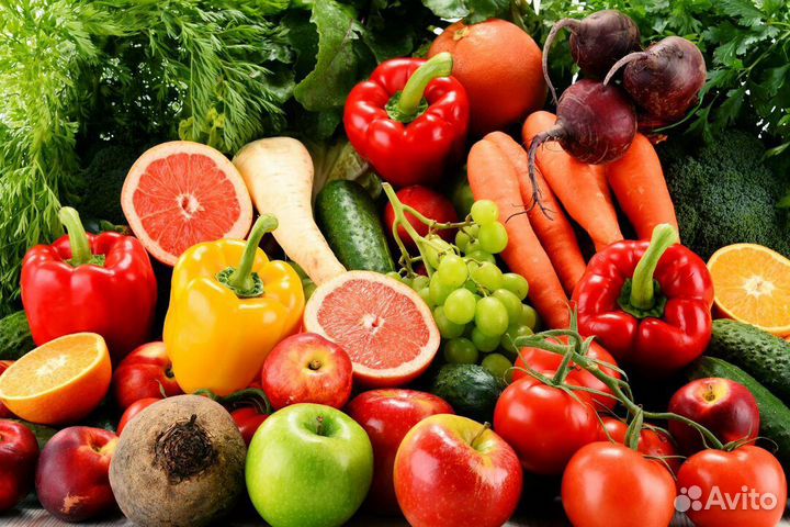 Продавец овощи и фрукты