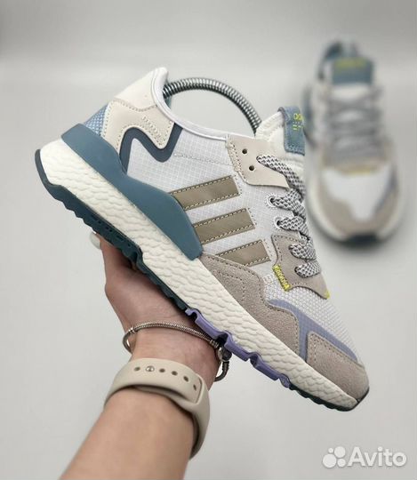 Кроссовки женские Adidas Jogger