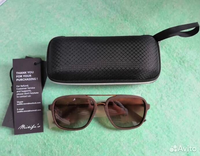 Очки солнцезащитные