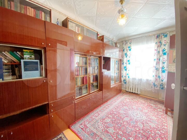 3-к. квартира, 55 м², 1/2 эт.