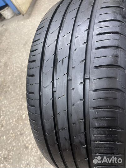 Kumho Ecsta HS51 215/50 R17 27L