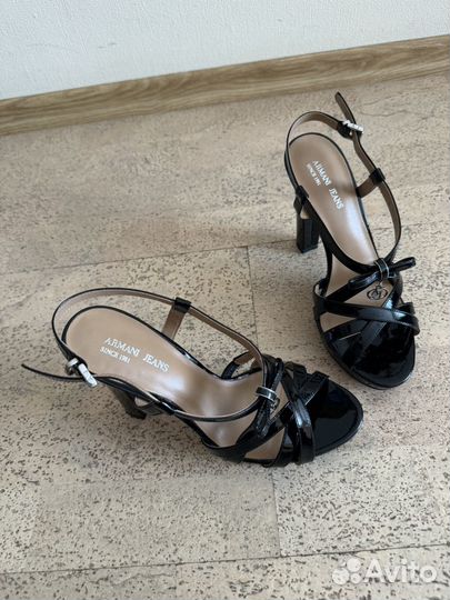 Босоножки Армани