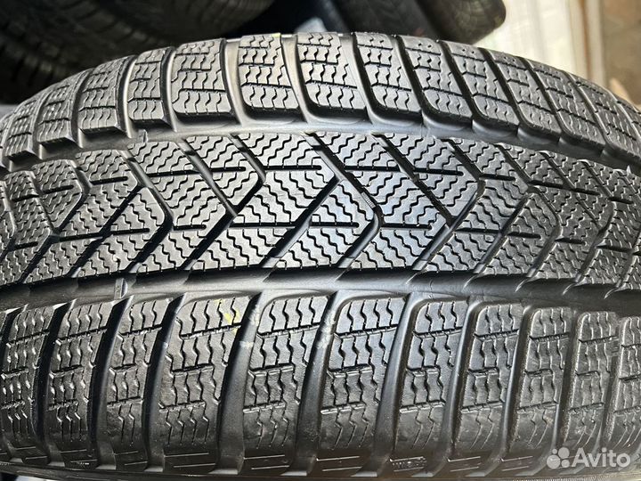 Pirelli Scorpion Winter 245/45 R19