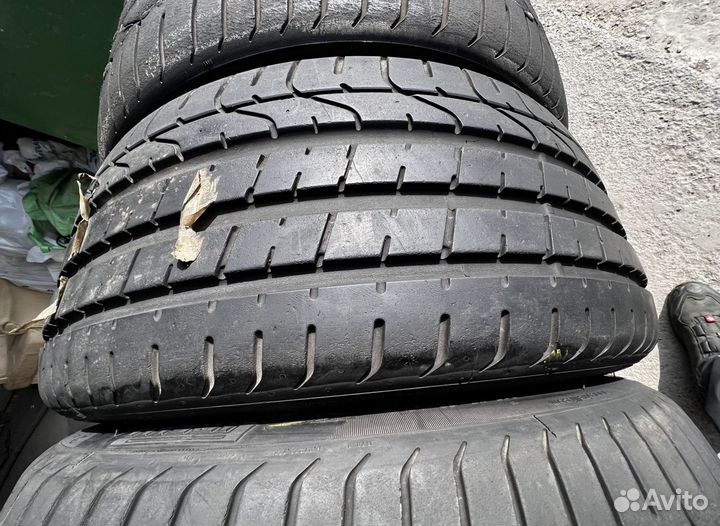 Pirelli P Zero 305/30 R20 и 245/35 R20