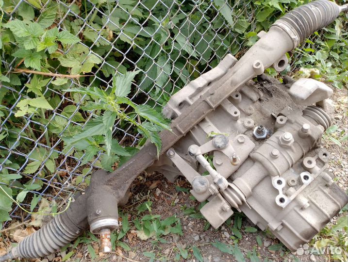 Запчасти на toyota corolla 150