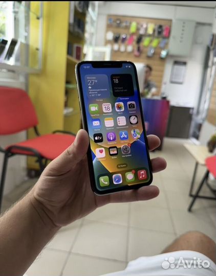 iPhone X, 64 ГБ