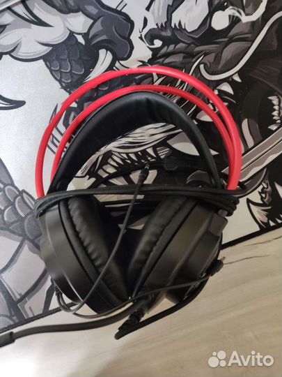Игровые наушники с подсветкой