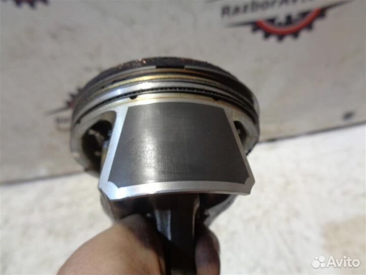 Поршень с шатуном VW Polo Sedan