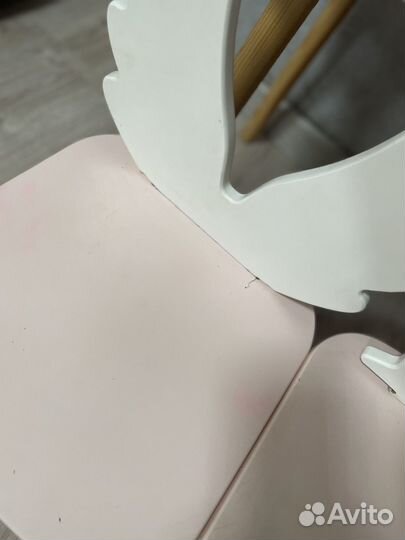 Детский стол и 2 стула