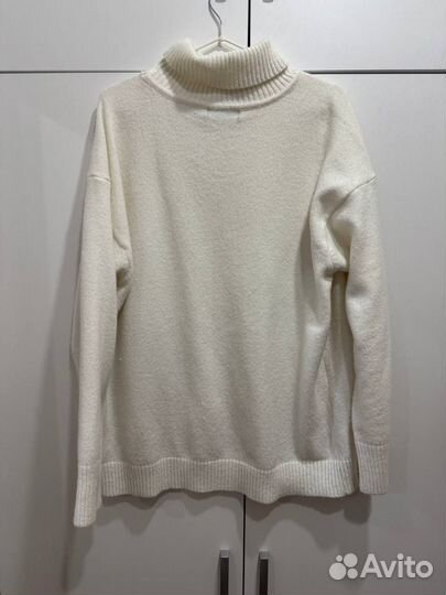 Свитер молочный М