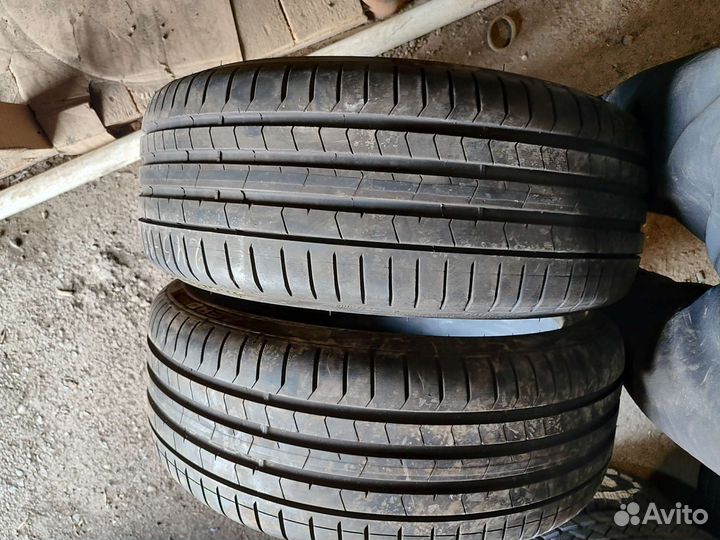 Pirelli P Zero 245/35 R20
