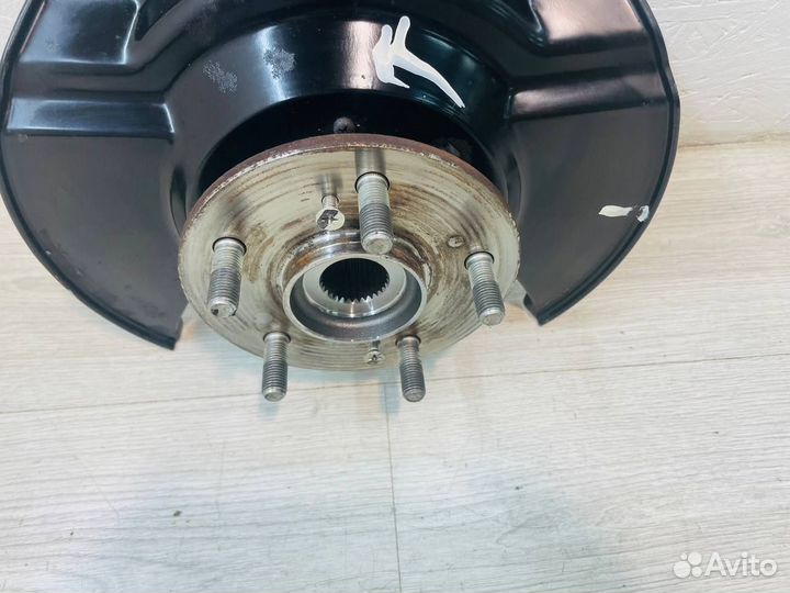 Кулак передний правый Honda CR-V 3 RE