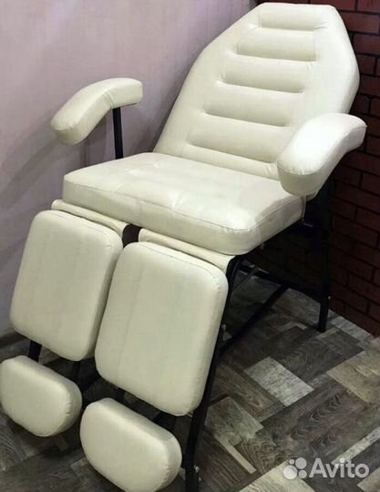 Стул для мастера педикюра, косметолога
