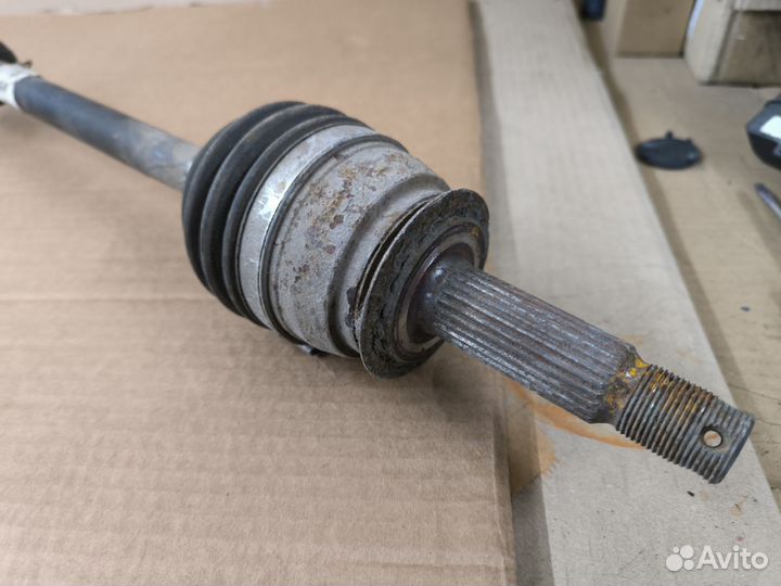 Акцент привод правый передний