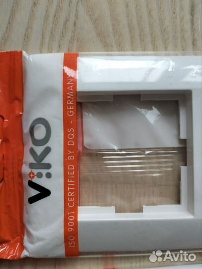 Рамка для розеток и выключателей