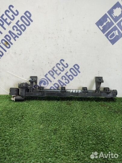 Топливная рампа Ford Focus 2+ хэтчбек 1.6 shda