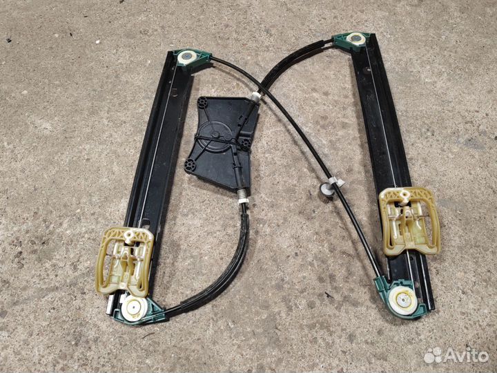 Стеклоподъемник электрический задний левый