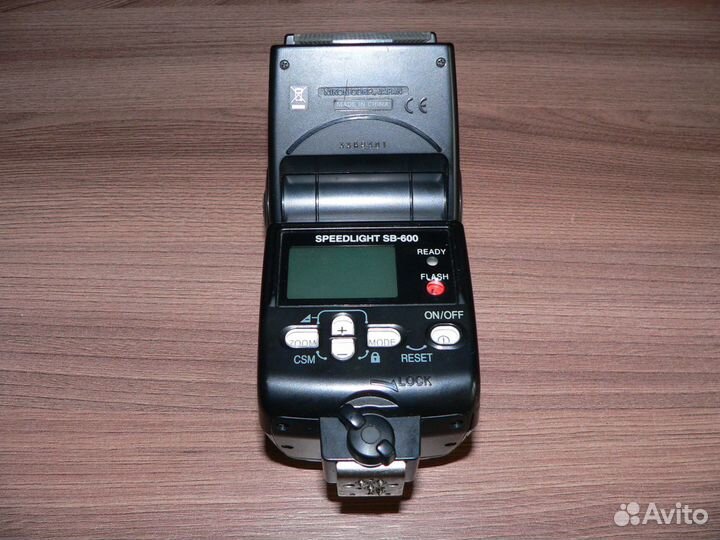 Фотовспышка nikon