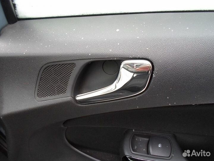 Ручки двери Opel Corsa D правая, пассажирская