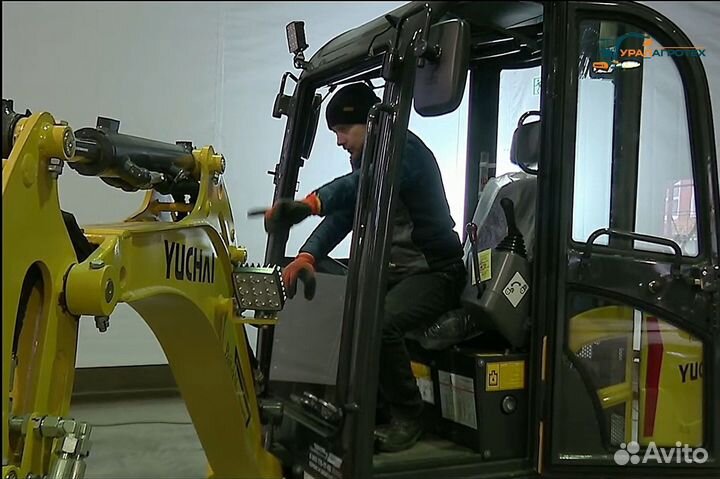 Мини-экскаватор Yuchai U20, 2024