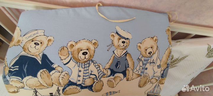 Бортики в кроватку, полный комплект