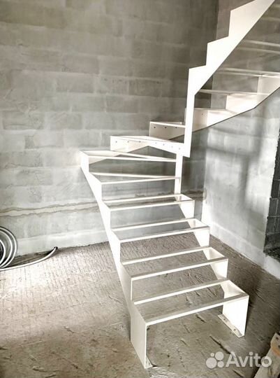 Лестницы винтовые под ключ