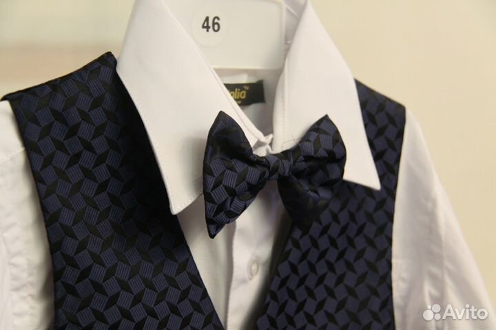 Продам новые костюмы для мальчиков