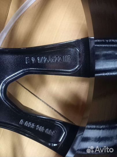 Передний диск оригинал на BMW X7 755M R22